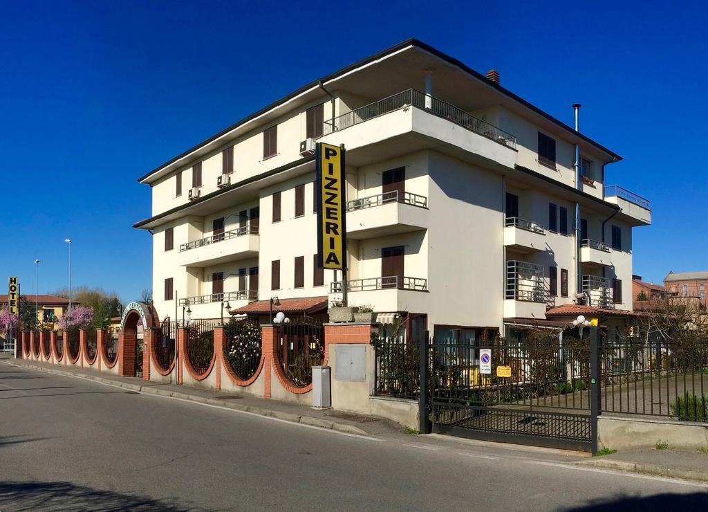 Hotel Certosa 체르토사디파비아 외부 사진